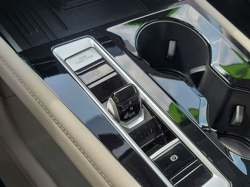 Certified 2026 Volkswagen Atlas SEL Premium R-Line image 27