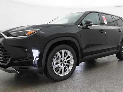 New 2026 Toyota Grand Highlander Platinum image 50