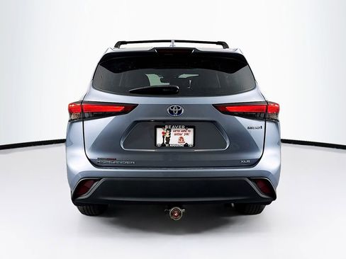 Used 2021 Toyota Highlander XLE image 8