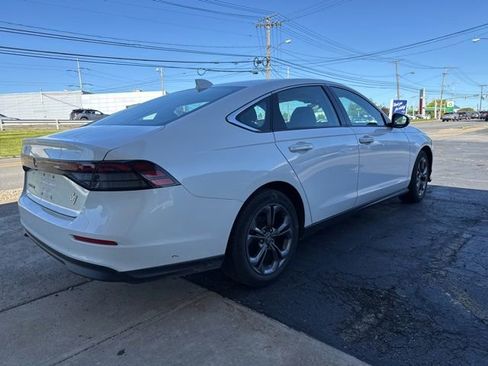 Certified 2023 Honda Accord EX image 3