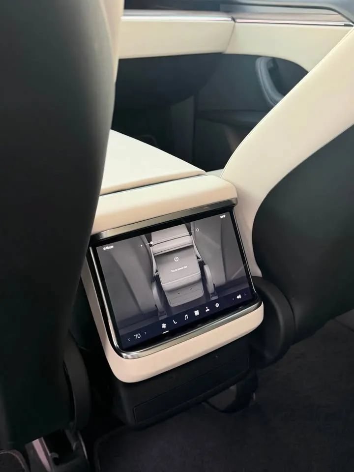 Used 2026 Tesla Model X AWD/4WD image 12