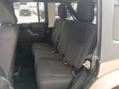 Used 2017 Jeep Wrangler Unlimited Sport w/ Quick Order Package 24S AWD/4WD image 16
