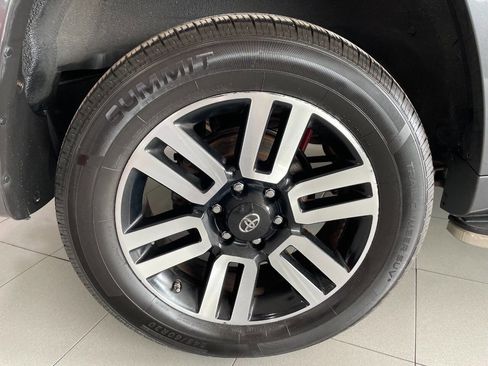 Used 2016 Toyota 4Runner Limited image 14