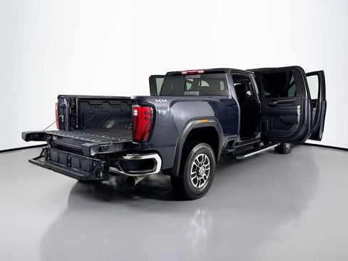 Used 2024 GMC Sierra 3500 SLT w/ SLT Convenience Package AWD/4WD image 25