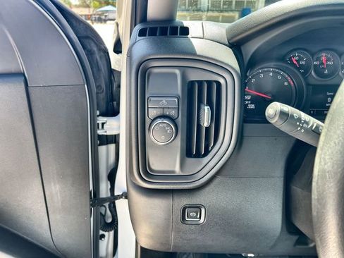 Certified 2025 Chevrolet Silverado 1500 Custom image 17