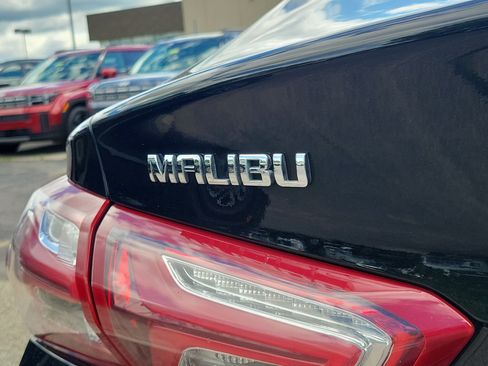Used 2022 Chevrolet Malibu LT FWD image 6