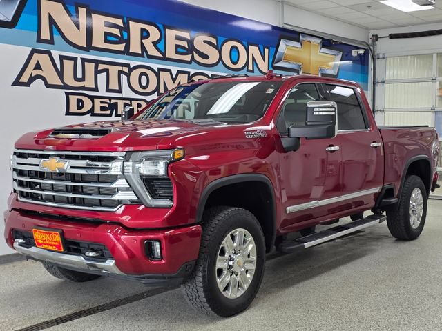 Used 2025 Chevrolet Silverado 2500 High Country w/ High Country Premium Package AWD/4WD image 1