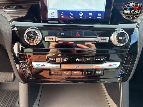 Used 2023 Ford Explorer Limited w/ Limited Technology Package AWD/4WD image 24