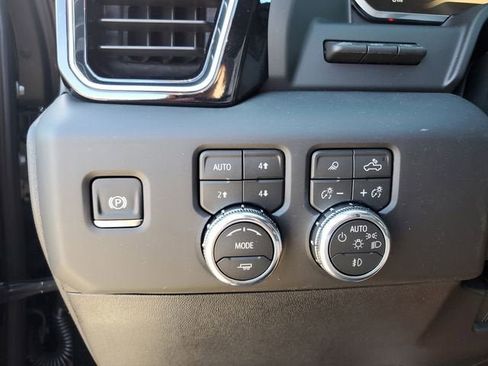 New 2026 GMC Sierra 3500 Denali w/ Denali Reserve Package AWD/4WD image 31