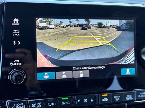 Certified 2023 Honda Odyssey EX image 24