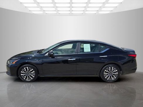 Used 2025 Nissan Altima 2.5 SV image 7