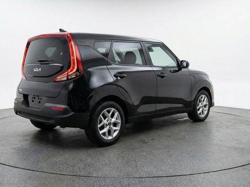 Used 2025 Kia Soul LX w/ LX Technology Package image 9