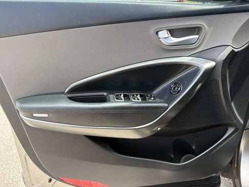 Used 2017 Hyundai Santa Fe Sport FWD image 14