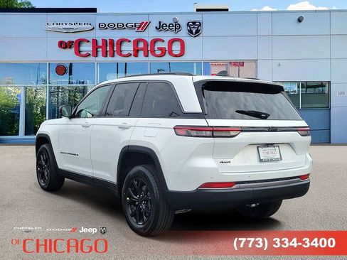 New 2026 Jeep Grand Cherokee Laredo image 4