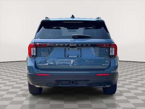 Used 2025 Ford Explorer Active image 6