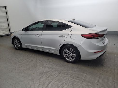 Used 2018 Hyundai Elantra Value Edition w/ Cargo Package FWD image 3