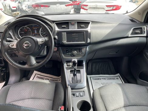 Used 2019 Nissan Sentra SR image 7