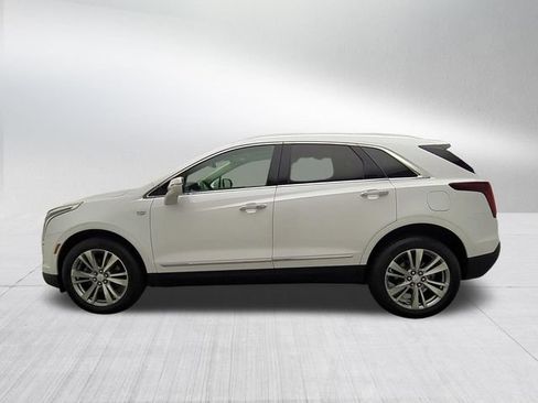 Certified 2024 Cadillac XT5 Premium Luxury w/ LPO, Floor Liner Package AWD/4WD image 8