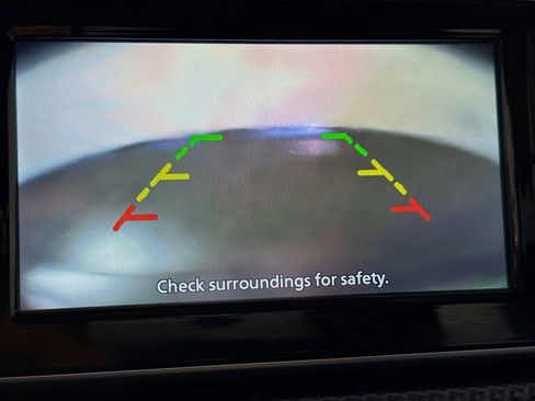 Used 2019 Nissan Kicks S image 19