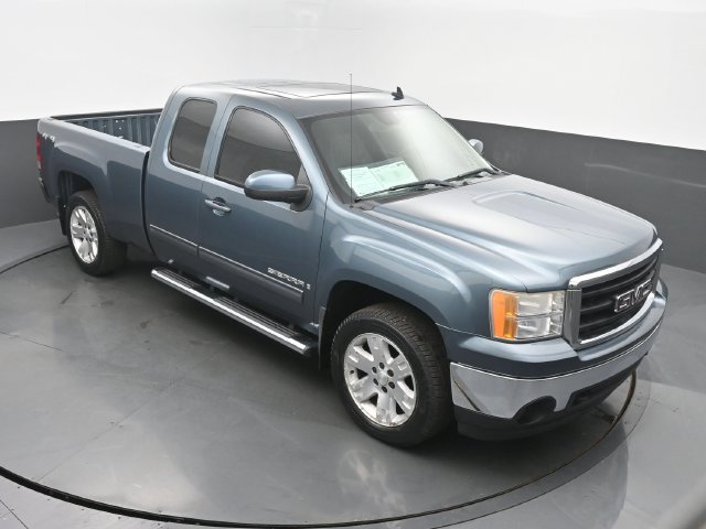 Used 2008 GMC Sierra 1500 SLT w/ SLT Preferred Package AWD/4WD image 34