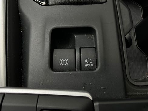 Used 2025 Toyota Grand Highlander FWD image 25