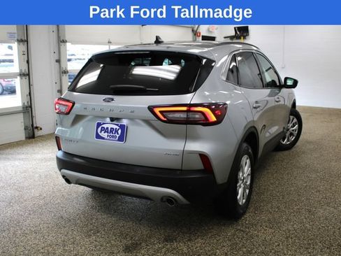 Used 2023 Ford Escape Active w/ Tech Pack #2 AWD/4WD image 6