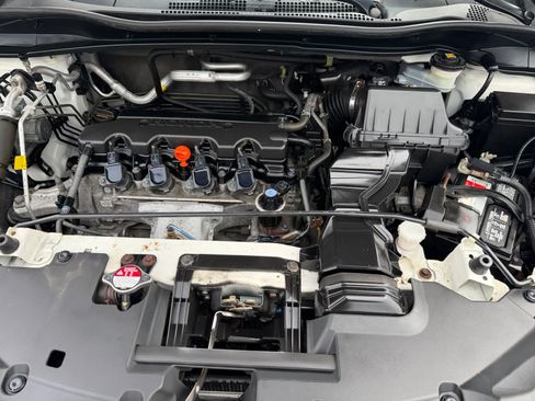 Used 2019 Honda HR-V LX image 8