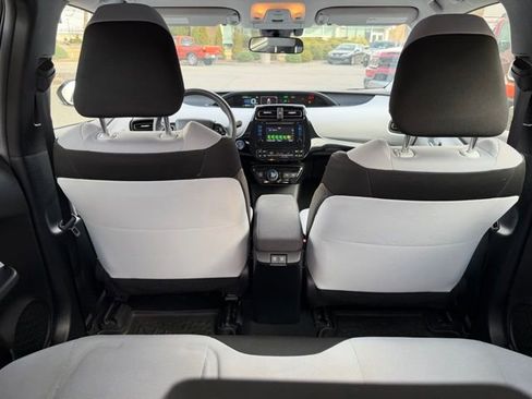 Used 2019 Toyota Prius L Eco image 36