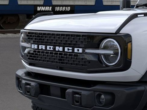 New 2026 Ford Bronco Badlands image 19