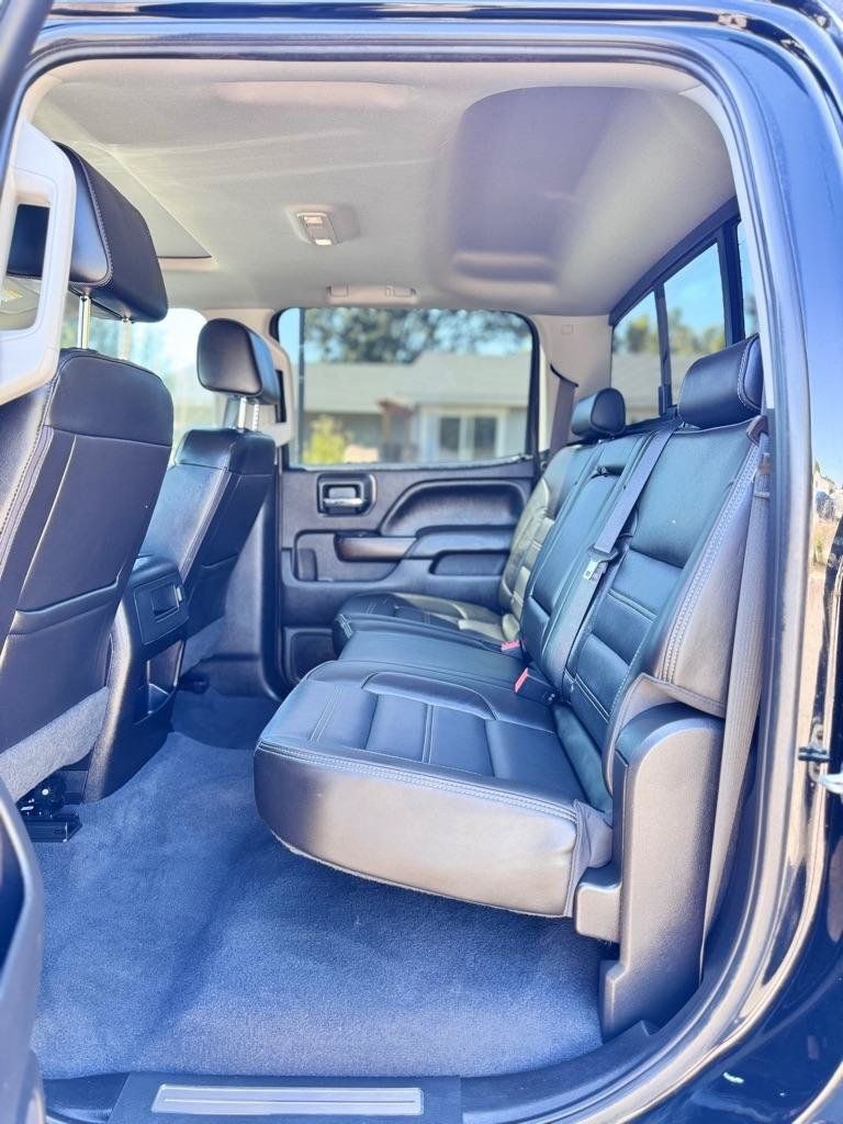 Used 2019 GMC Sierra 3500 Denali w/ Duramax Plus Package AWD/4WD image 17
