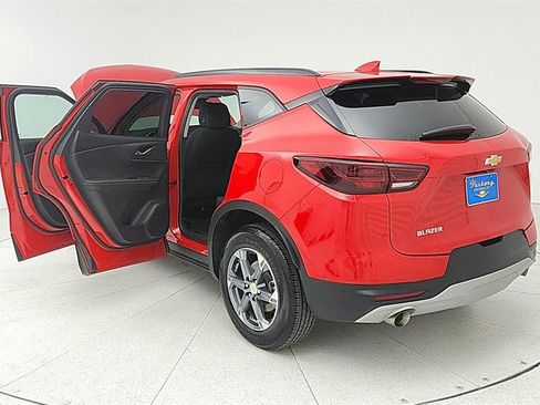 Certified 2023 Chevrolet Blazer LT w/ Convenience Package image 11