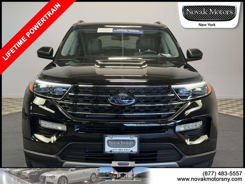 Used 2022 Ford Explorer XLT w/ Equipment Group 202A image 2