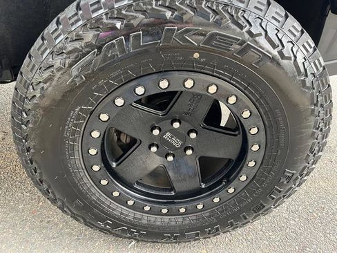 Used 2018 Chevrolet Colorado ZR2 AWD/4WD image 9