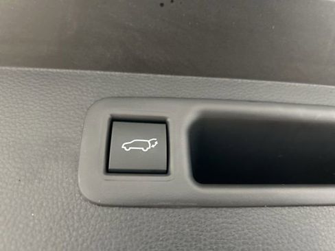 New 2026 Toyota Highlander Platinum AWD/4WD image 18