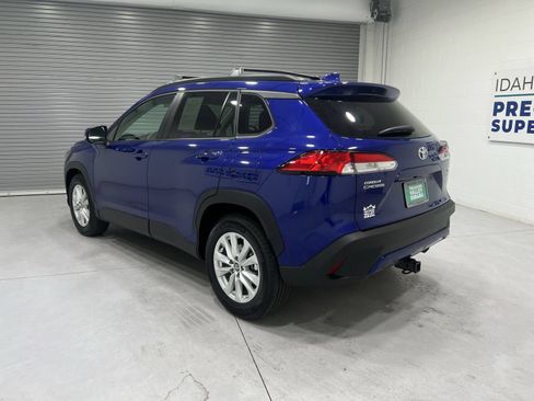 Used 2024 Toyota Corolla Cross LE w/ Moonroof Package AWD/4WD image 6