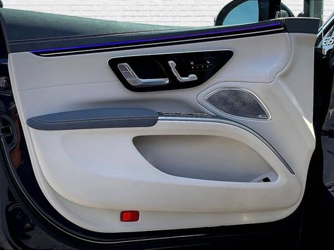 Used 2022 Mercedes-Benz EQS 450+ Sedan image 19