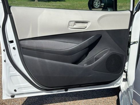 Used 2026 Toyota Corolla LE image 24