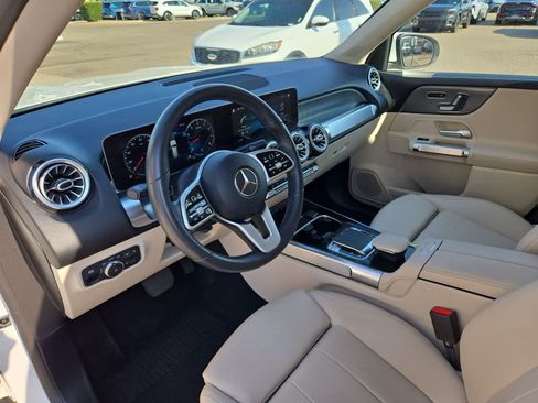 Used 2020 Mercedes-Benz GLB 250 image 10