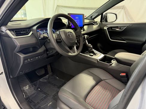 Used 2024 Toyota RAV4 XSE w/ Weather Package AWD/4WD image 8