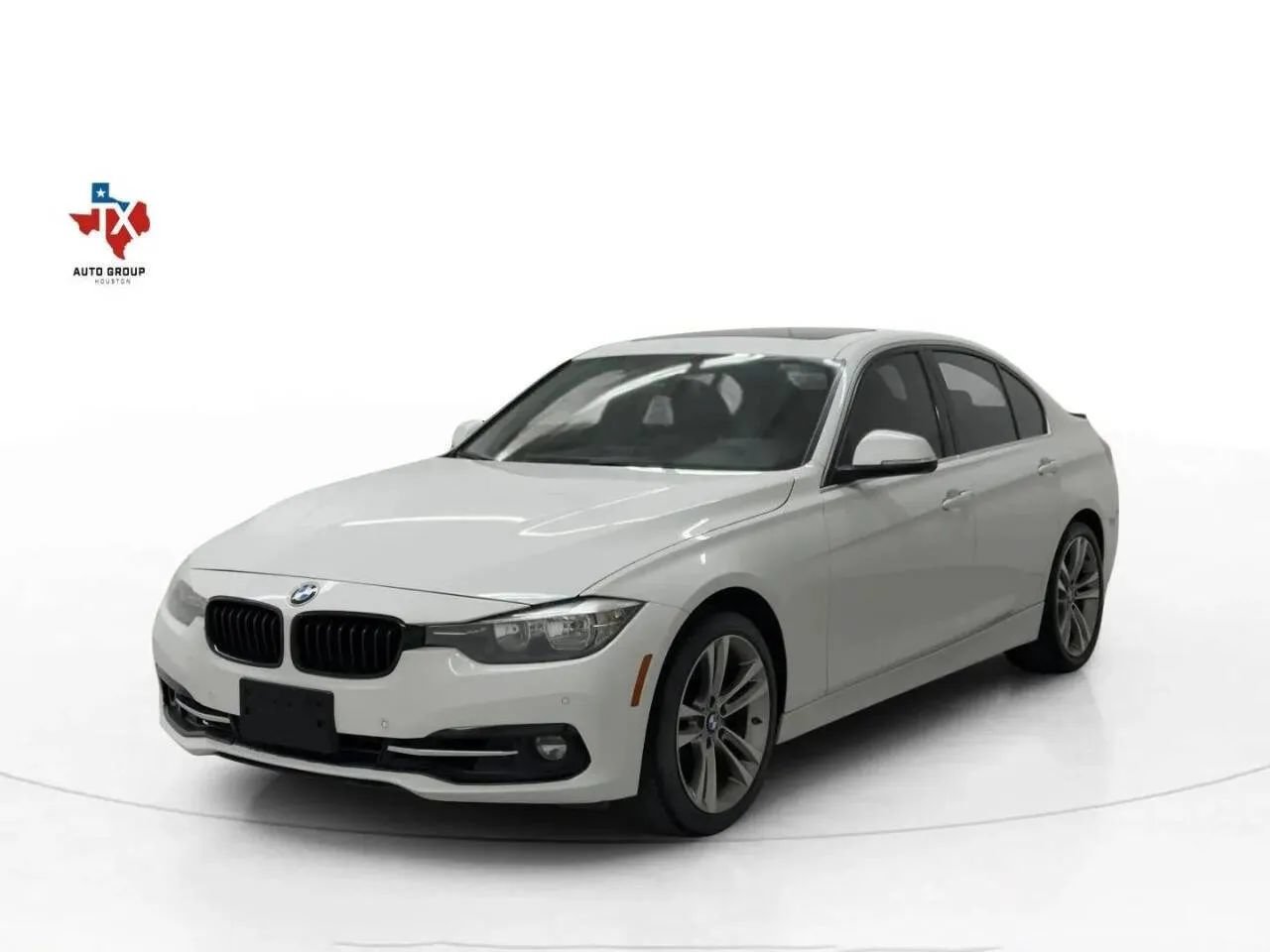 Used 2017 BMW 330i Sedan RWD image 5