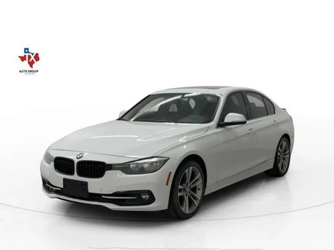 Used 2017 BMW 330i Sedan RWD image 5
