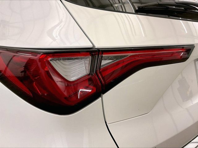 Used 2022 Acura MDX SH-AWD image 29