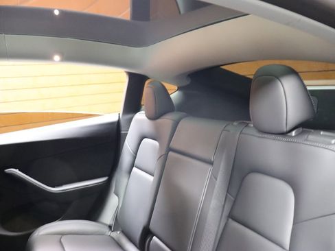 Used 2023 Tesla Model Y Long Range image 35