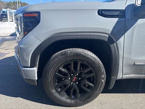 Used 2024 GMC Sierra 1500 Elevation image 3