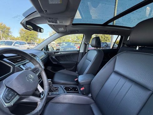 Used 2023 Volkswagen Tiguan SE FWD image 20