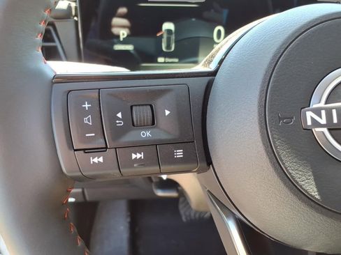 New 2026 Nissan Kicks SR w/ SR Premium Package FWD image 19