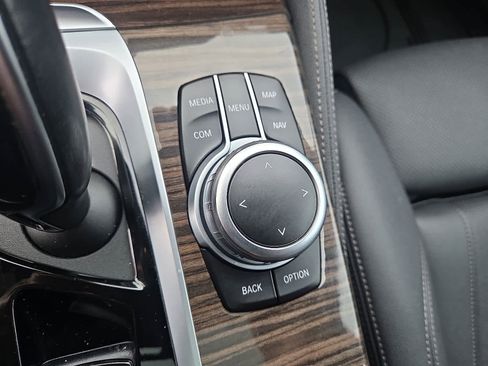 Used 2022 BMW 540i xDrive 540i xDrive w/ M Sport Package image 25