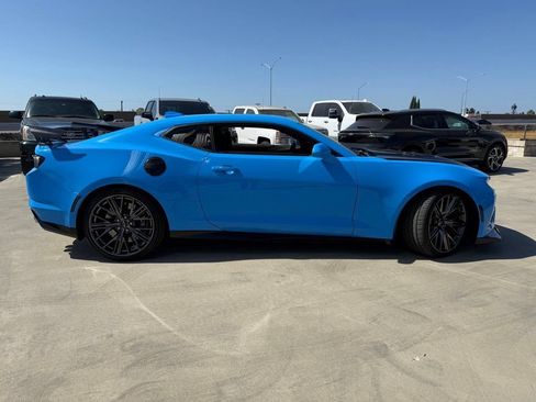 Used 2023 Chevrolet Camaro ZL1 RWD image 9