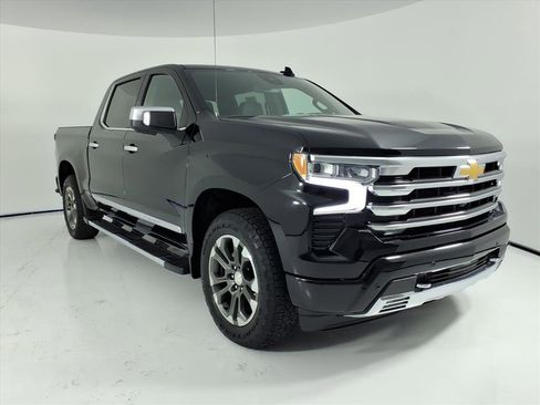 Used 2023 Chevrolet Silverado 1500 High Country image 30