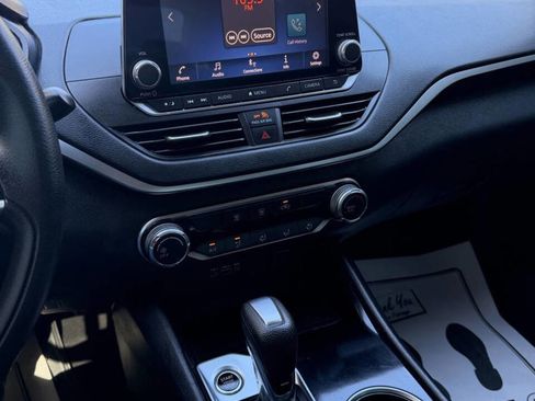 Used 2021 Nissan Altima 2.5 SV image 15